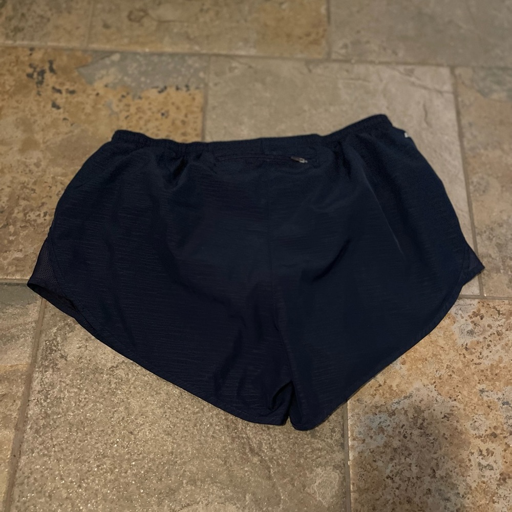 Navy blue dry fit shorts. Size M. Nike dry fit. Great condition - Picture 4 of 4